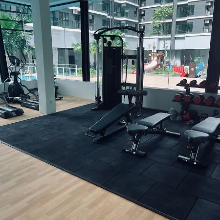 Maxim 2 Bedrooms Mrt Station Cheras Kuala Lumpur Homestay Extérieur photo