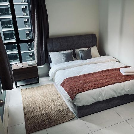 Maxim 2 Bedrooms Mrt Station Cheras Kuala Lumpur Homestay Extérieur photo