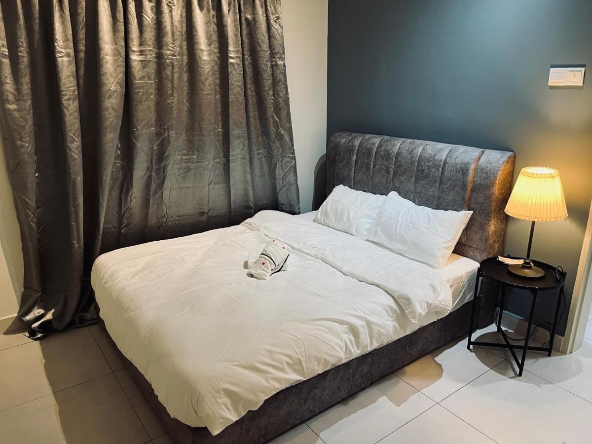 Maxim 2 Bedrooms Mrt Station Cheras Kuala Lumpur Homestay Extérieur photo