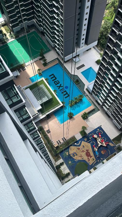 Maxim 2 Bedrooms Mrt Station Cheras Kuala Lumpur Homestay Extérieur photo