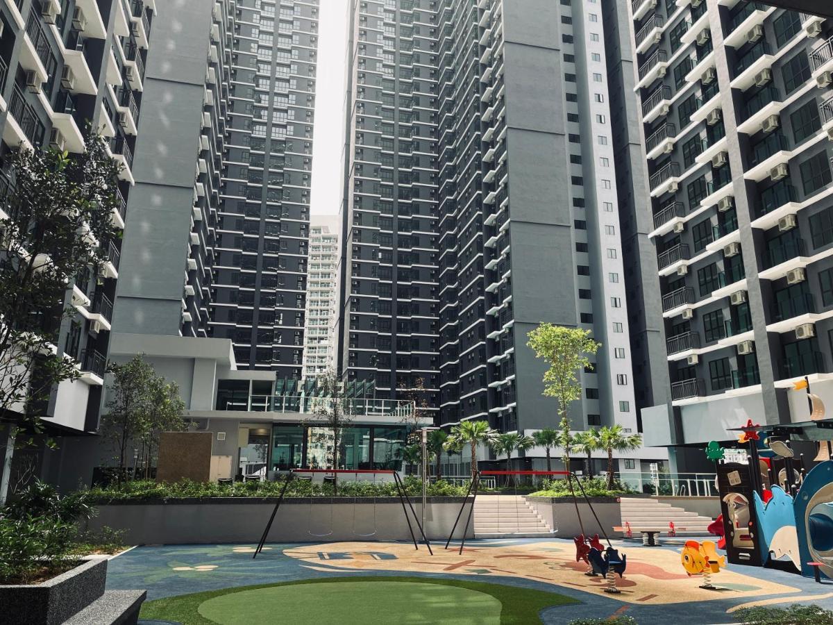Maxim 2 Bedrooms Mrt Station Cheras Kuala Lumpur Homestay Extérieur photo