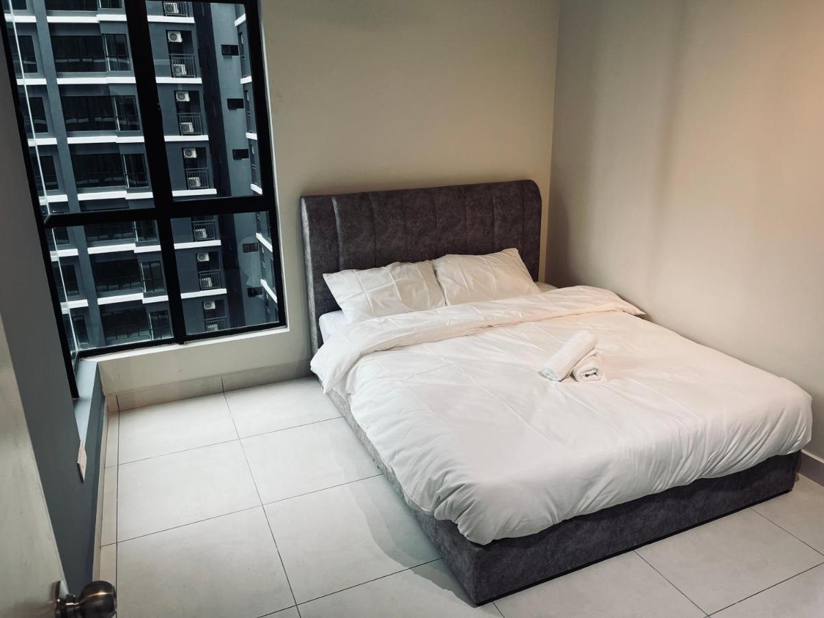 Maxim 2 Bedrooms Mrt Station Cheras Kuala Lumpur Homestay Extérieur photo
