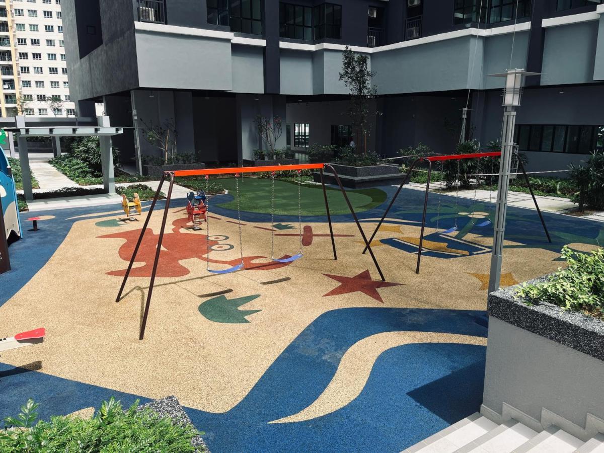 Maxim 2 Bedrooms Mrt Station Cheras Kuala Lumpur Homestay Extérieur photo
