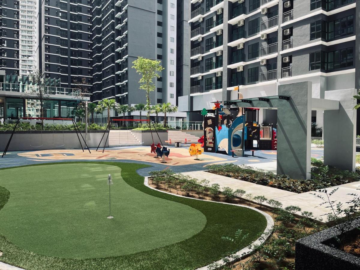 Maxim 2 Bedrooms Mrt Station Cheras Kuala Lumpur Homestay Extérieur photo