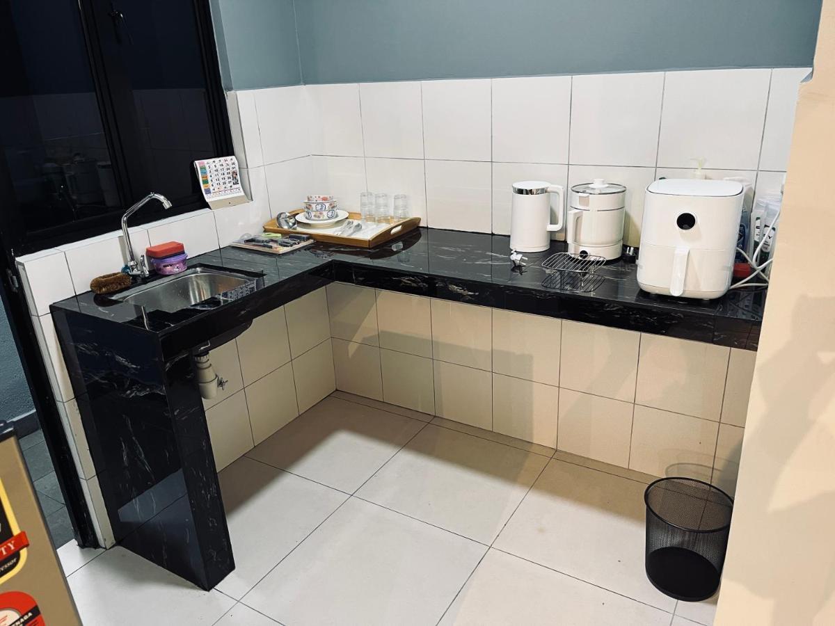Maxim 2 Bedrooms Mrt Station Cheras Kuala Lumpur Homestay Extérieur photo