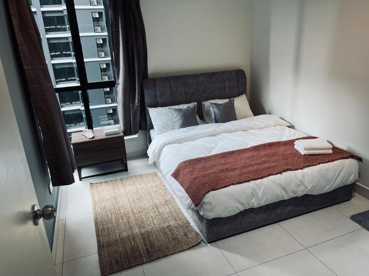 Maxim 2 Bedrooms Mrt Station Cheras Kuala Lumpur Homestay Extérieur photo